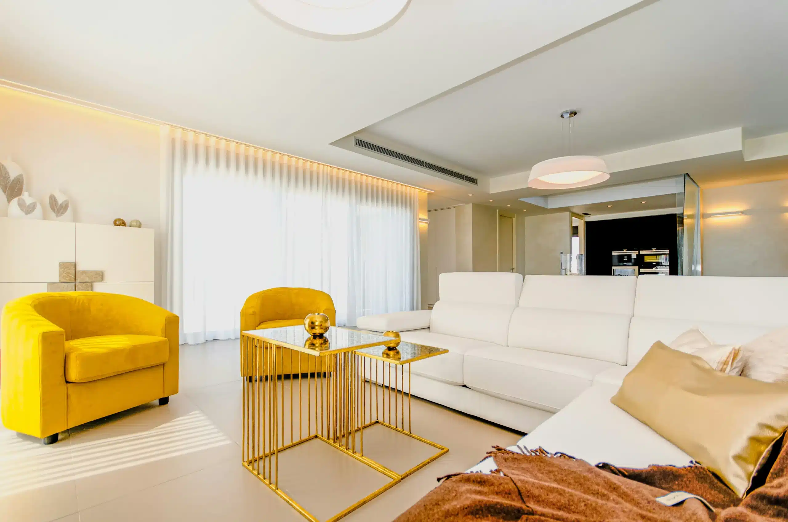 Bold Colors and Textures in Home Decor